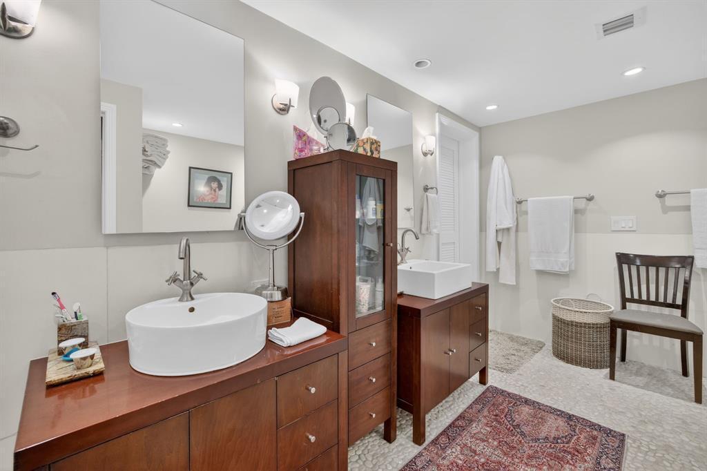 LAUDERDALE BY THE SEA - Residential