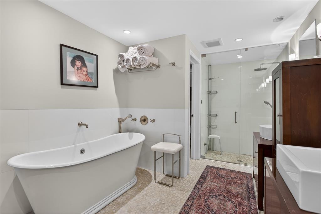 LAUDERDALE BY THE SEA - Residential