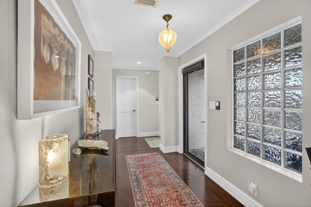 LAUDERDALE BY THE SEA - Residential