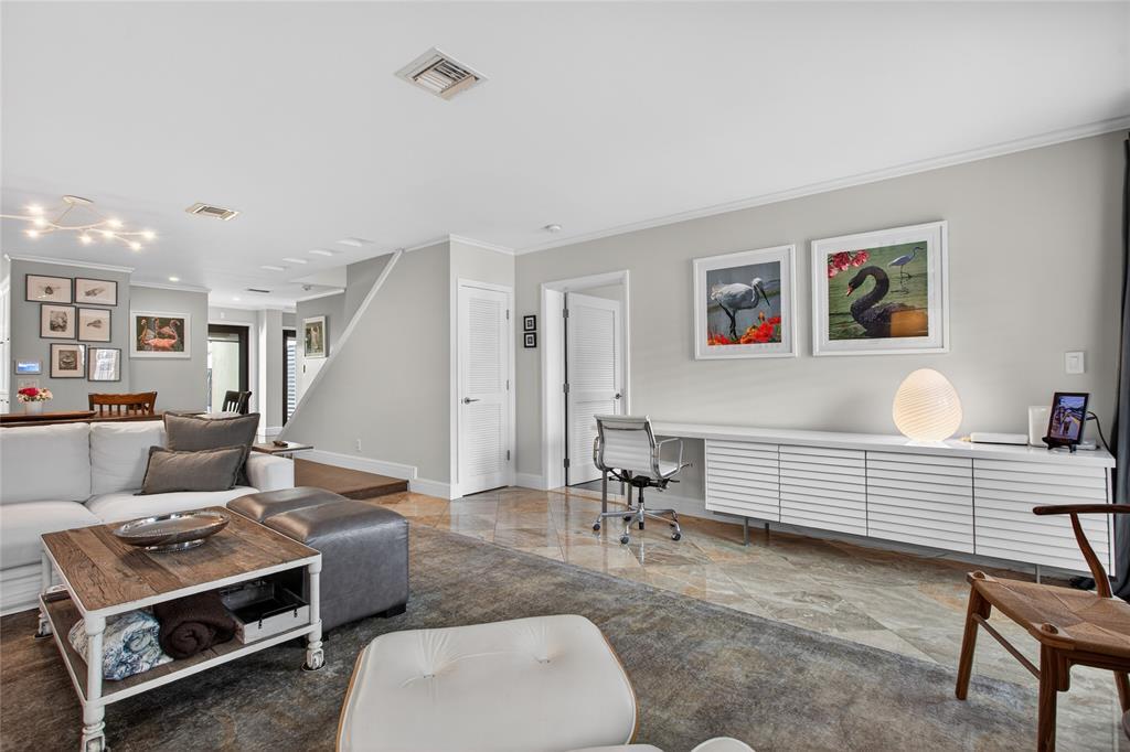 LAUDERDALE BY THE SEA - Residential