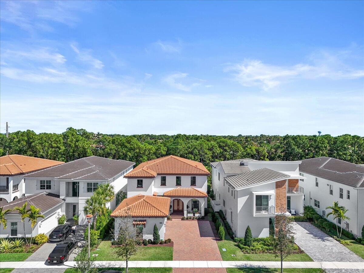 ALTON NEIGHBORHOOD - Residential