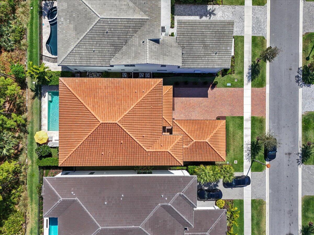 ALTON NEIGHBORHOOD - Residential