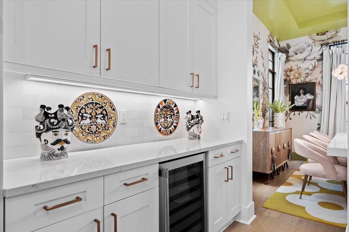 ALTON NEIGHBORHOOD - Residential