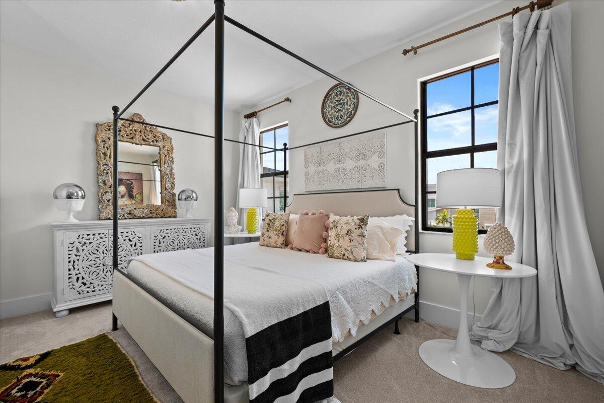 ALTON NEIGHBORHOOD - Residential