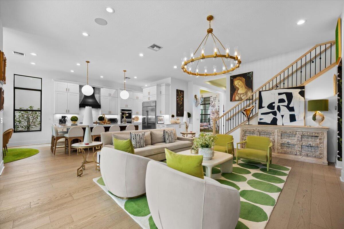 ALTON NEIGHBORHOOD - Residential