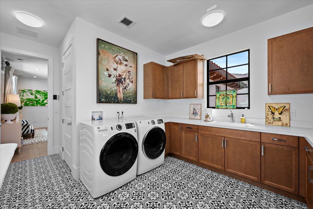 ALTON NEIGHBORHOOD - Residential