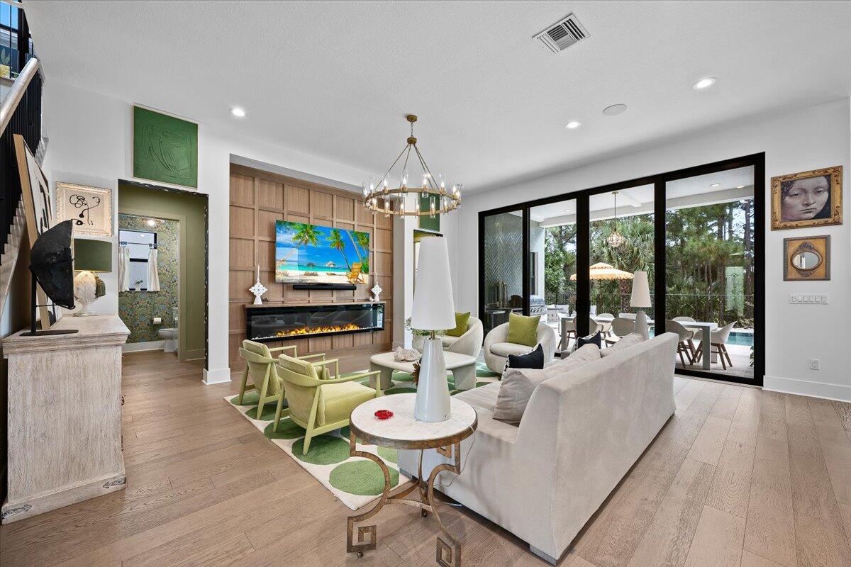 ALTON NEIGHBORHOOD - Residential