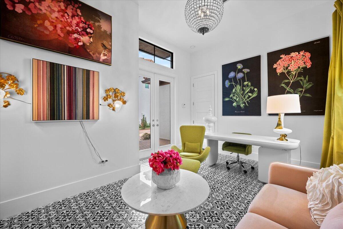 ALTON NEIGHBORHOOD - Residential