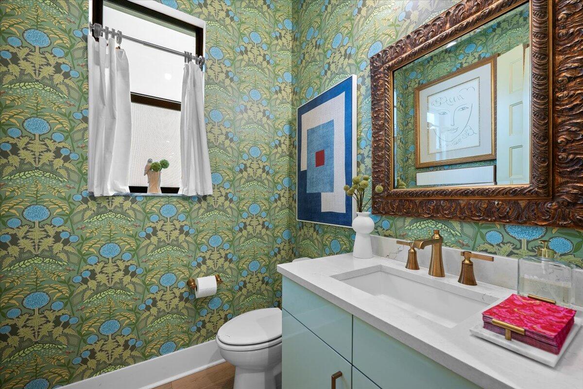 ALTON NEIGHBORHOOD - Residential