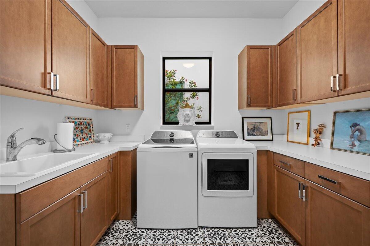 ALTON NEIGHBORHOOD - Residential