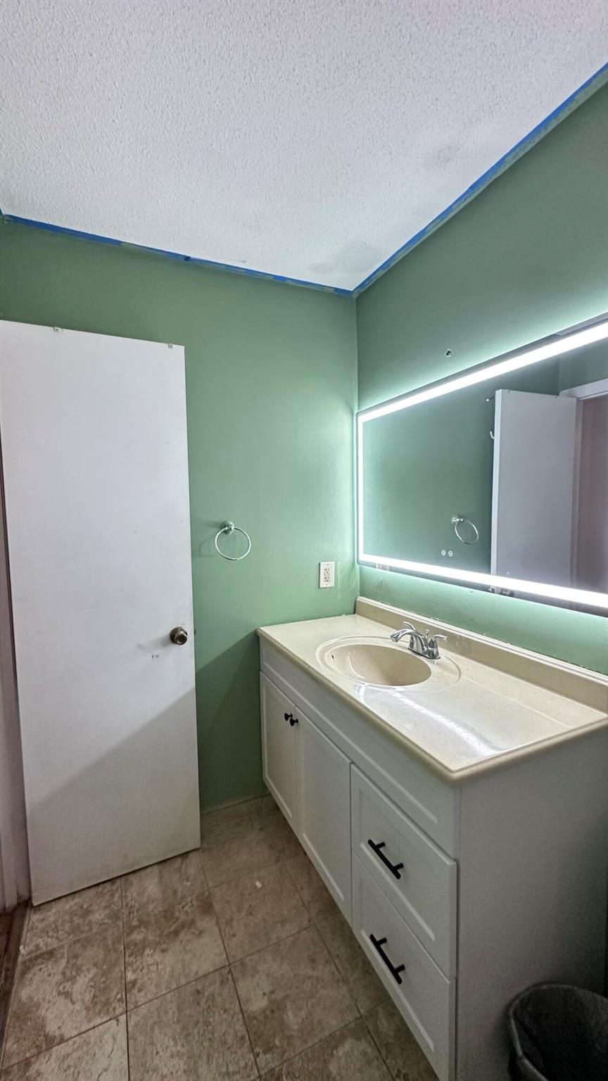 FLORAL PARK LANTANA - Residential