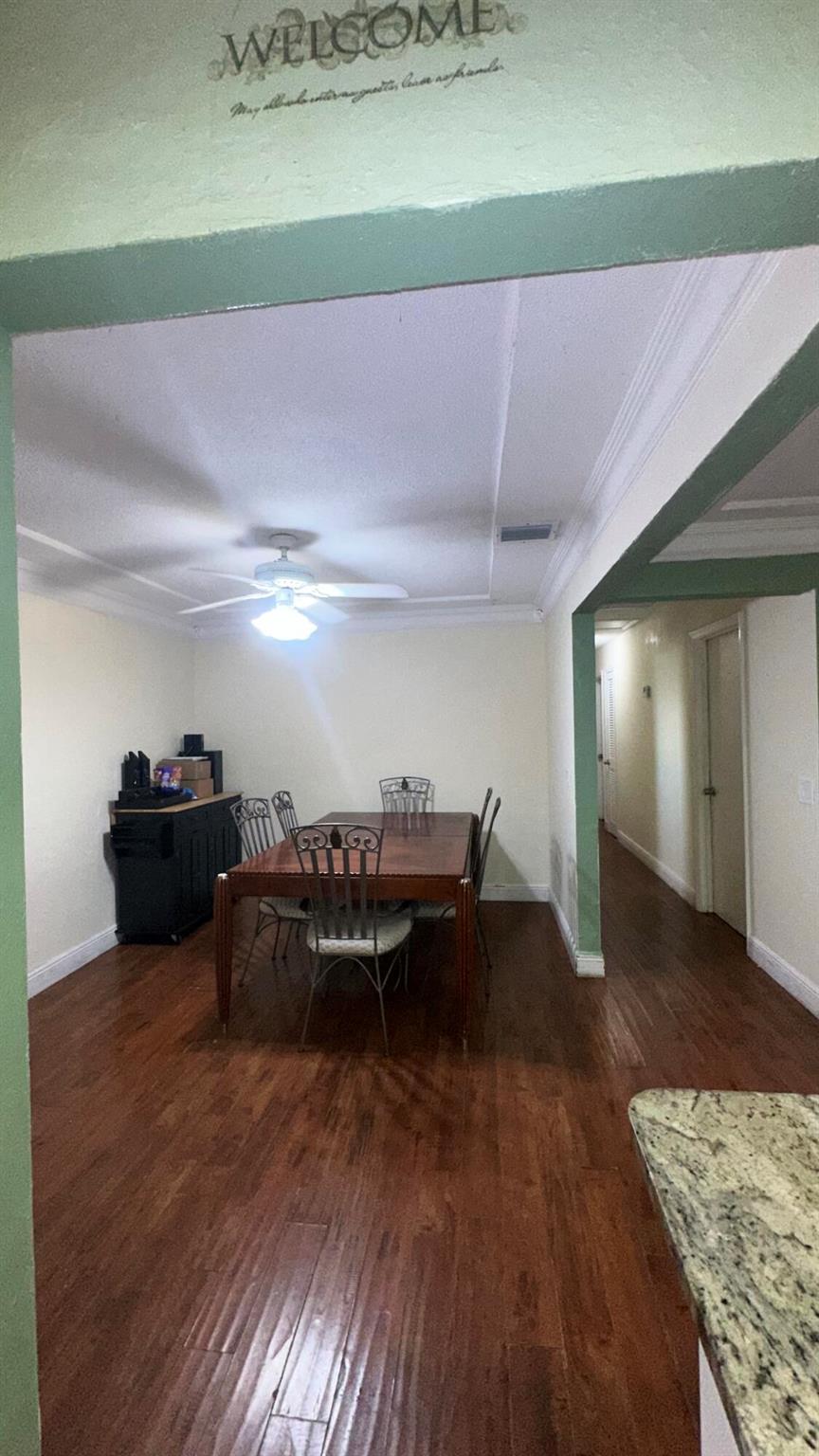 FLORAL PARK LANTANA - Residential