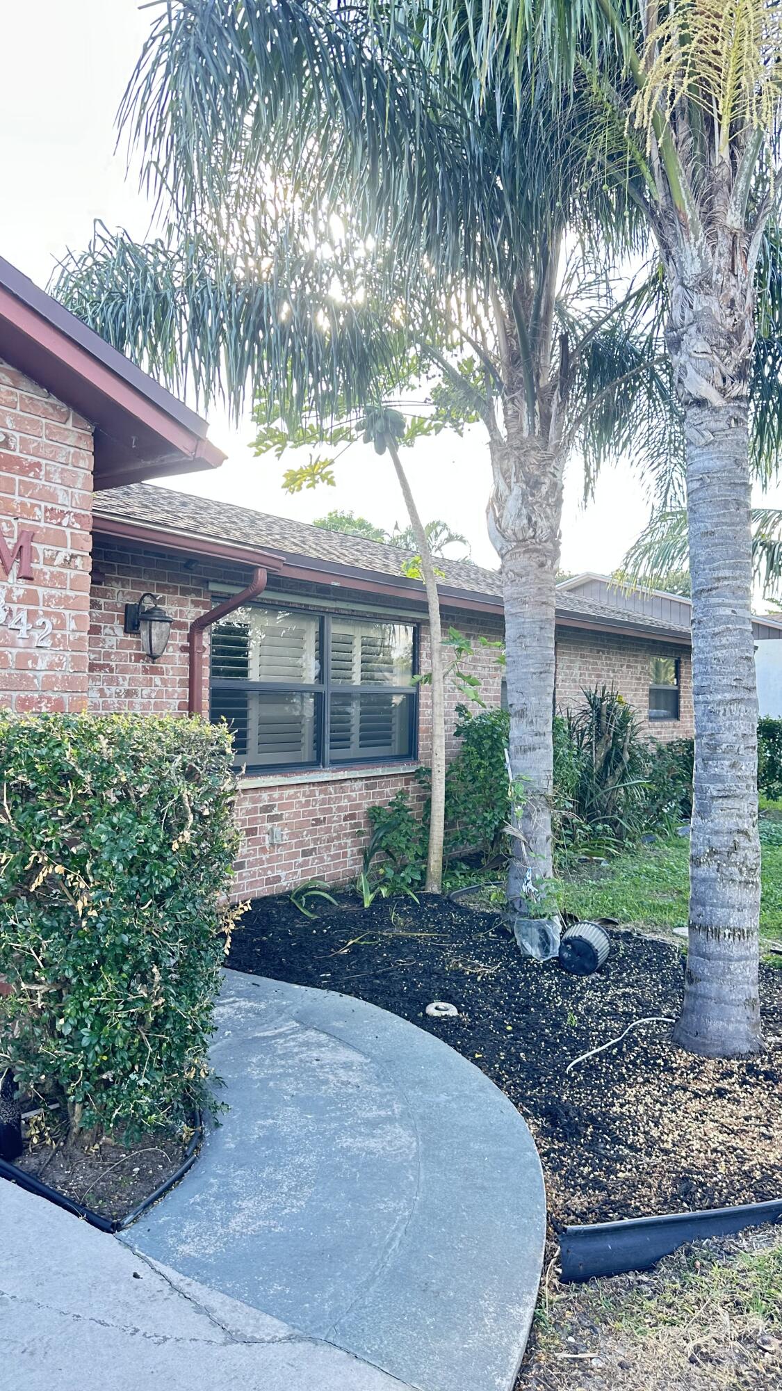 2842 Somerset Road Road