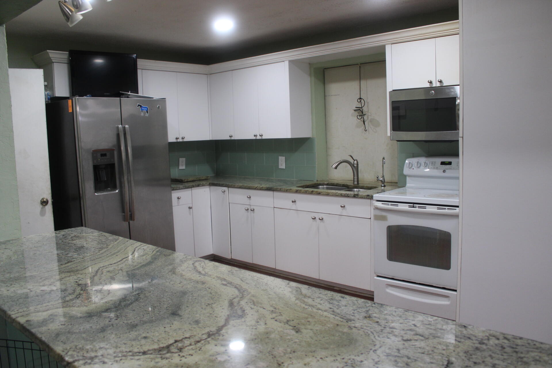 2842 Somerset Road Road