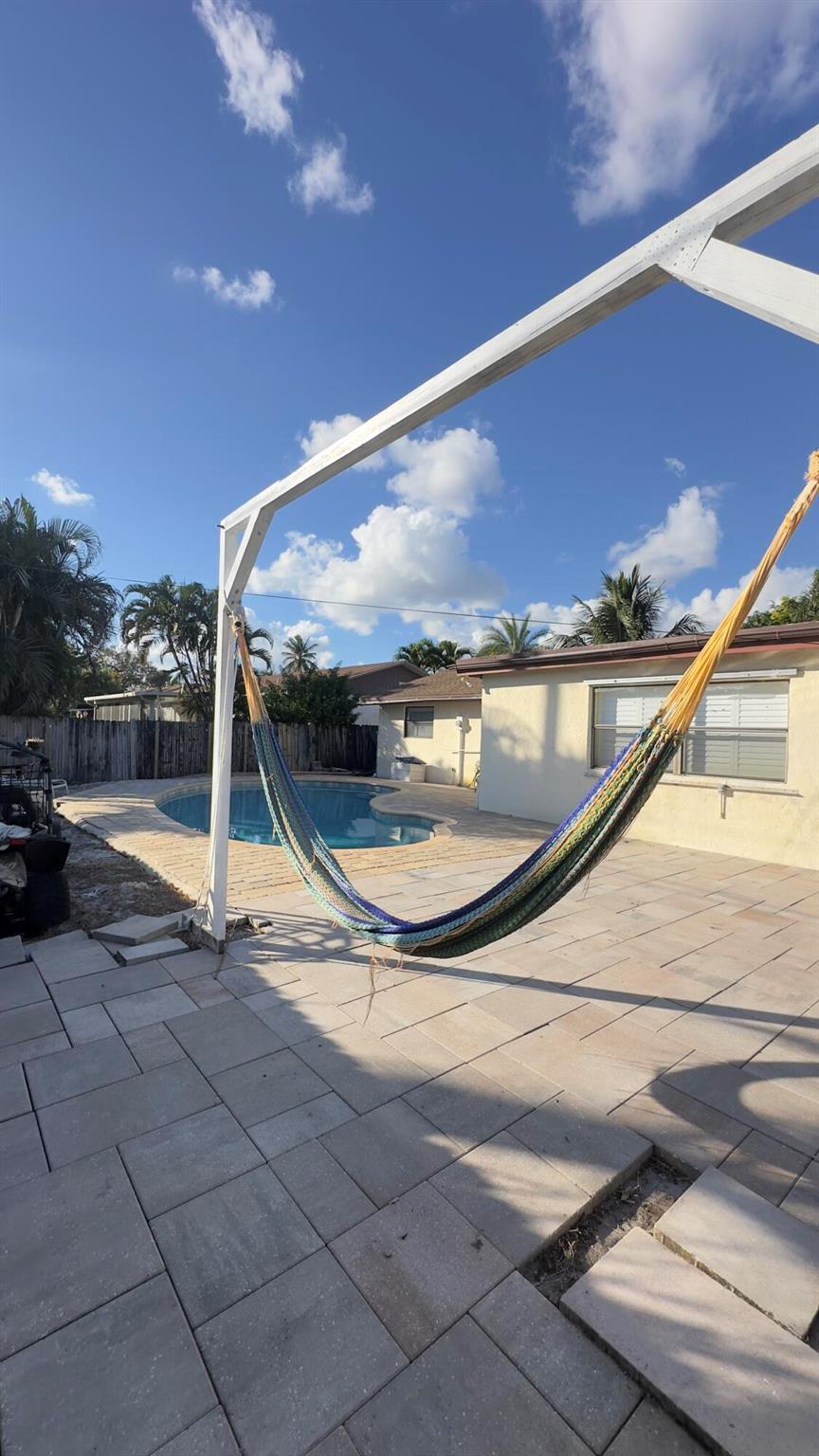 FLORAL PARK LANTANA - Residential