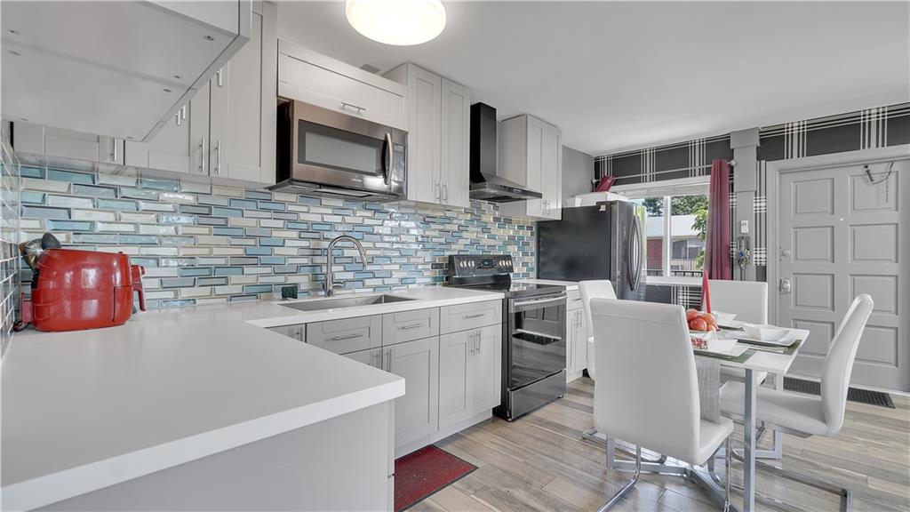 THREE RIVERS EAST - Residential