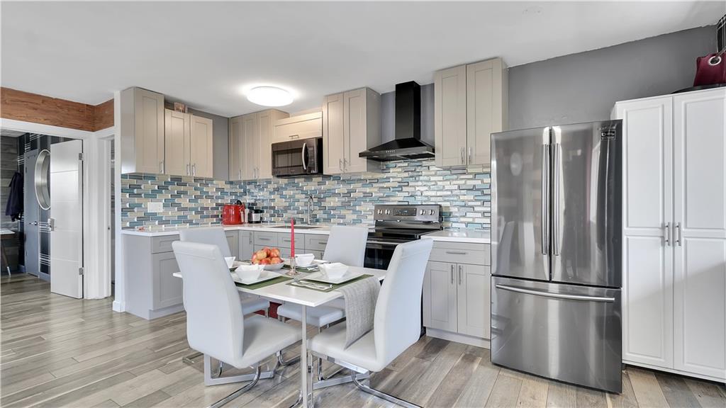 THREE RIVERS EAST - Residential