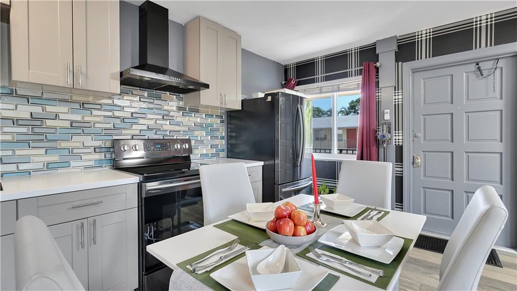 THREE RIVERS EAST - Residential