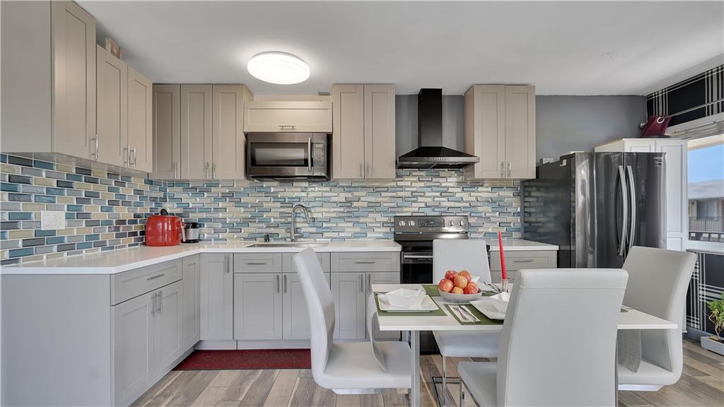 THREE RIVERS EAST - Residential