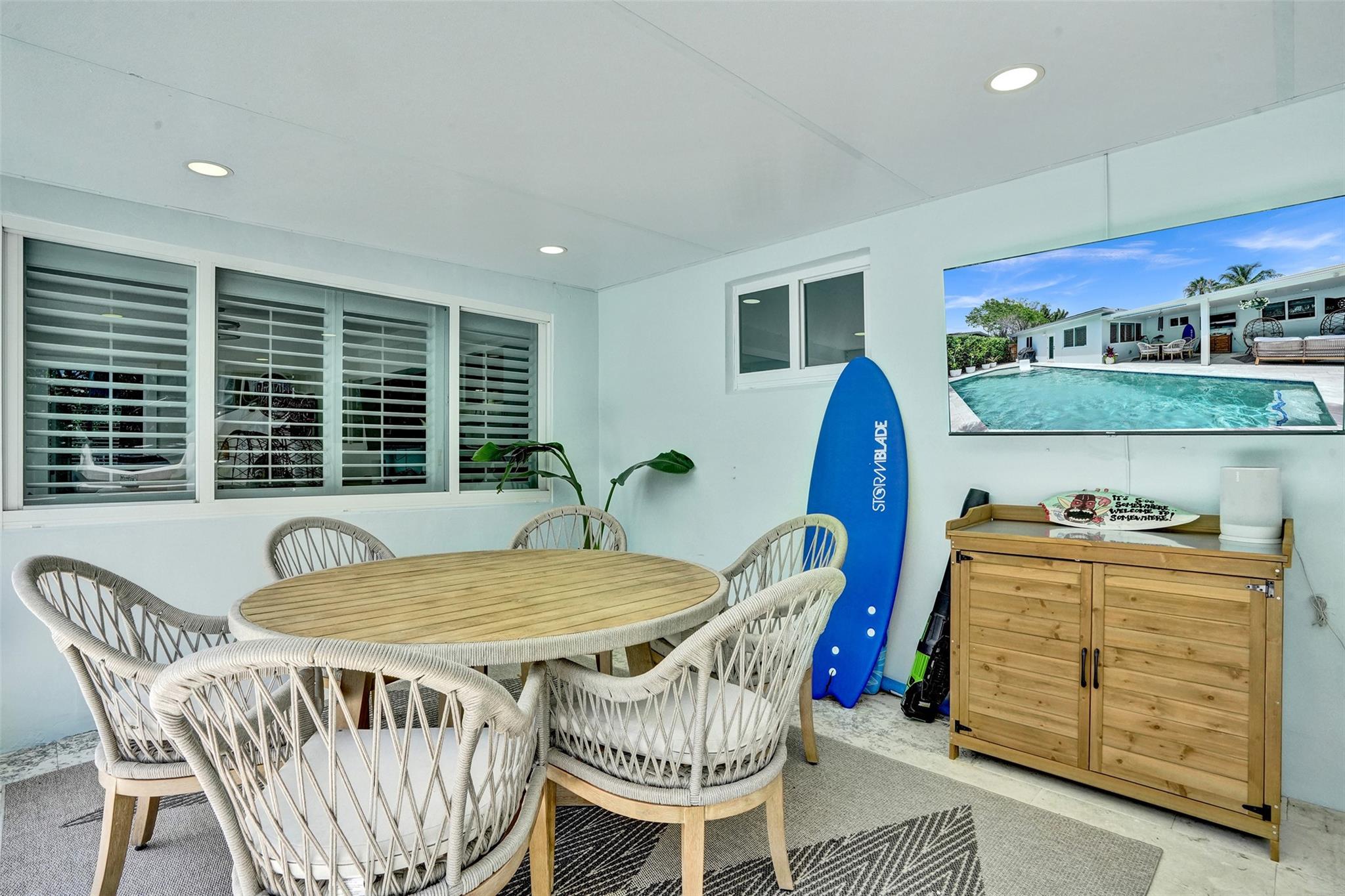 Coral Manor 5th Add 57-35 - Residential Lease