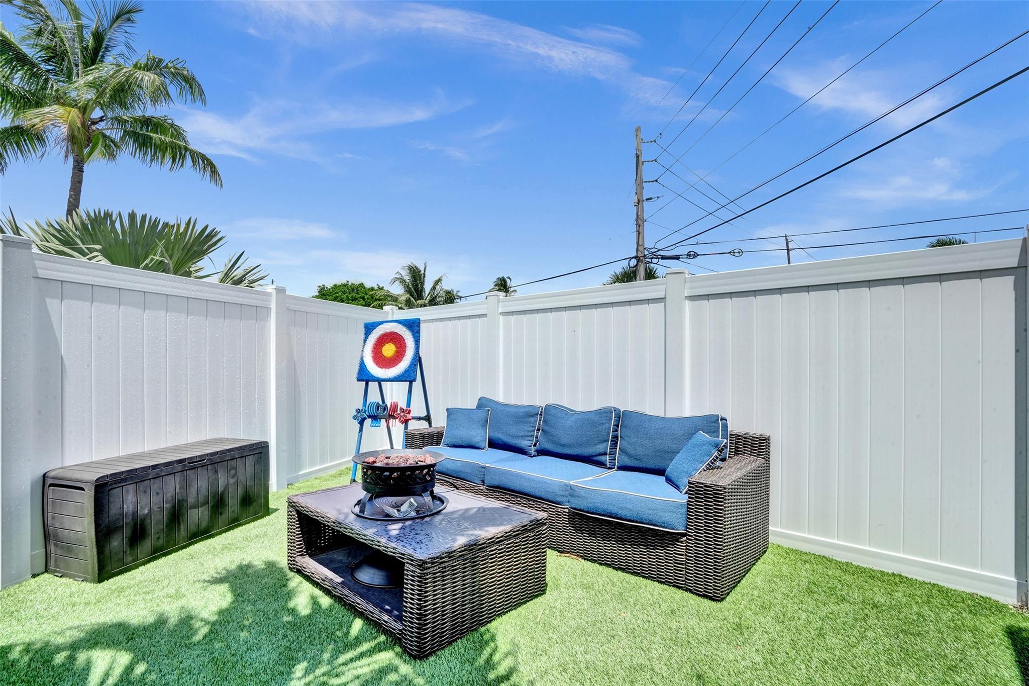 Coral Manor 5th Add 57-35 - Residential Lease