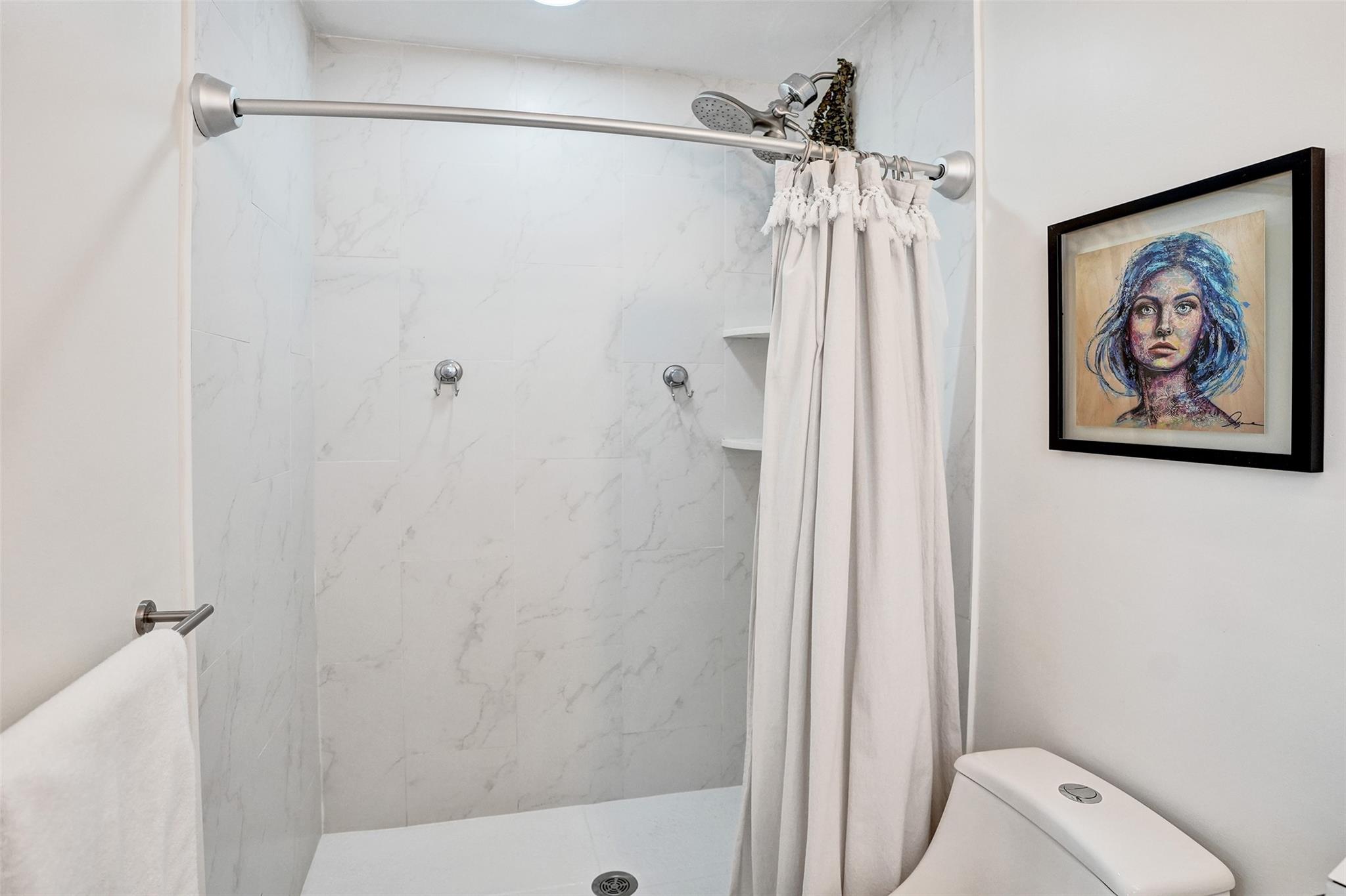 Coral Manor 5th Add 57-35 - Residential Lease