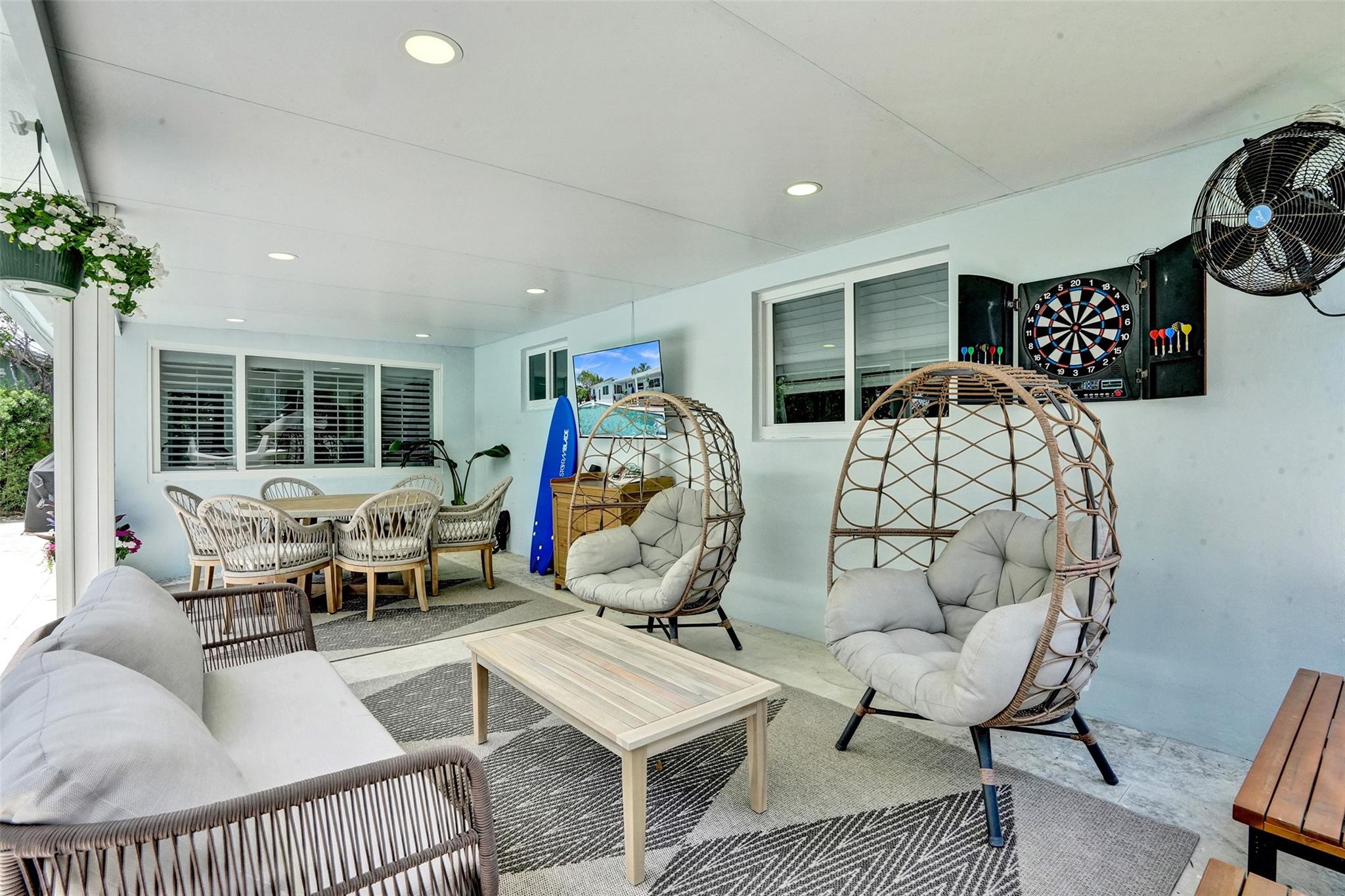 Coral Manor 5th Add 57-35 - Residential Lease