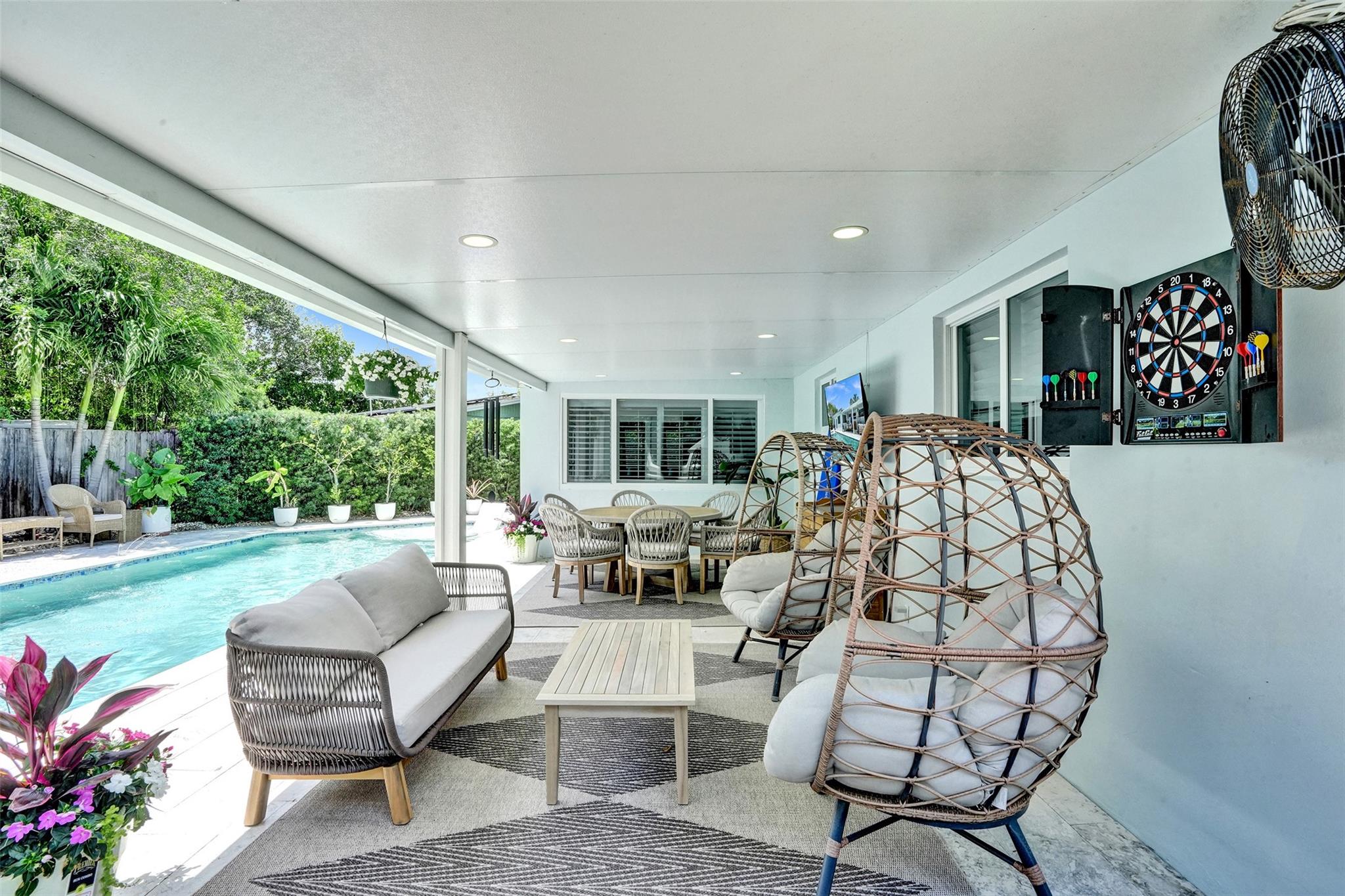 Coral Manor 5th Add 57-35 - Residential Lease