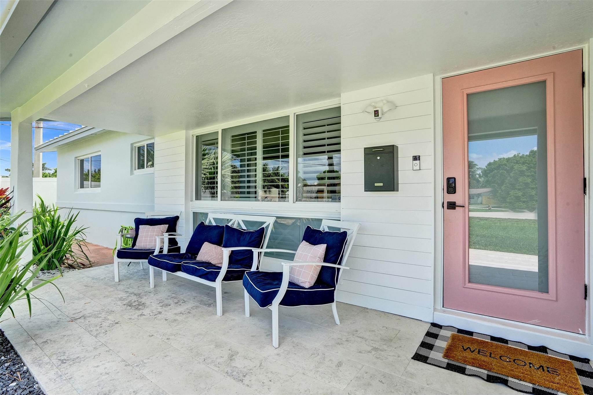 Coral Manor 5th Add 57-35 - Residential Lease