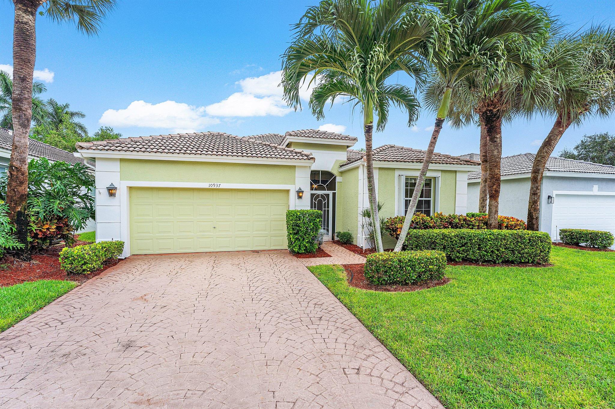 10937 Royal Carribean Circle