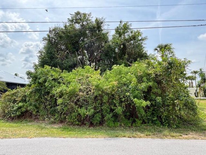 Fantastic opportunity to build your dream home in a highly desirable area! This spacious lot is conveniently located near shopping, dining, schools, and major highways. No HOA--endless possibilities!