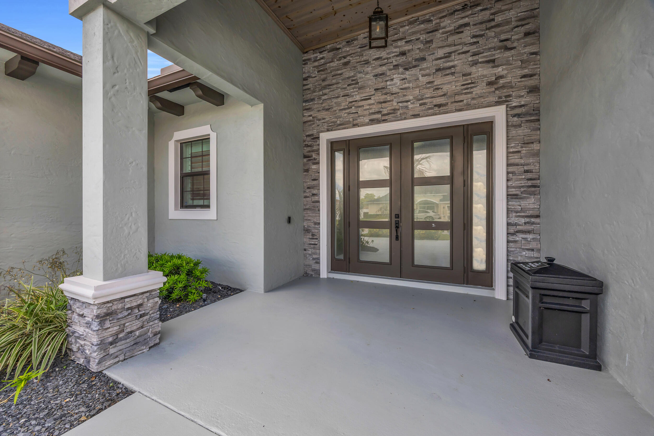 6083 NW East Deville Circle