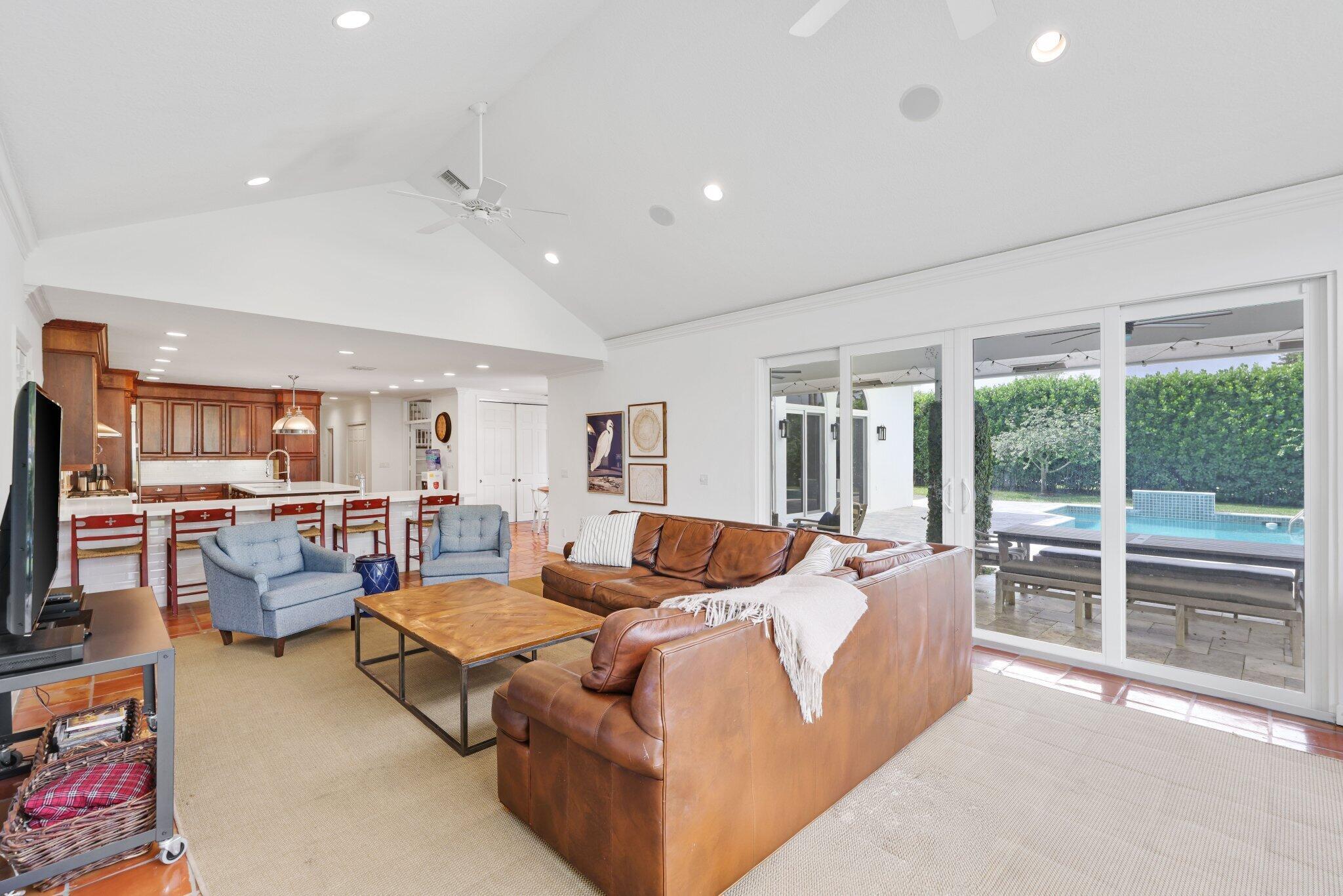 BOCA RATON BATH & TENNIS - Residential