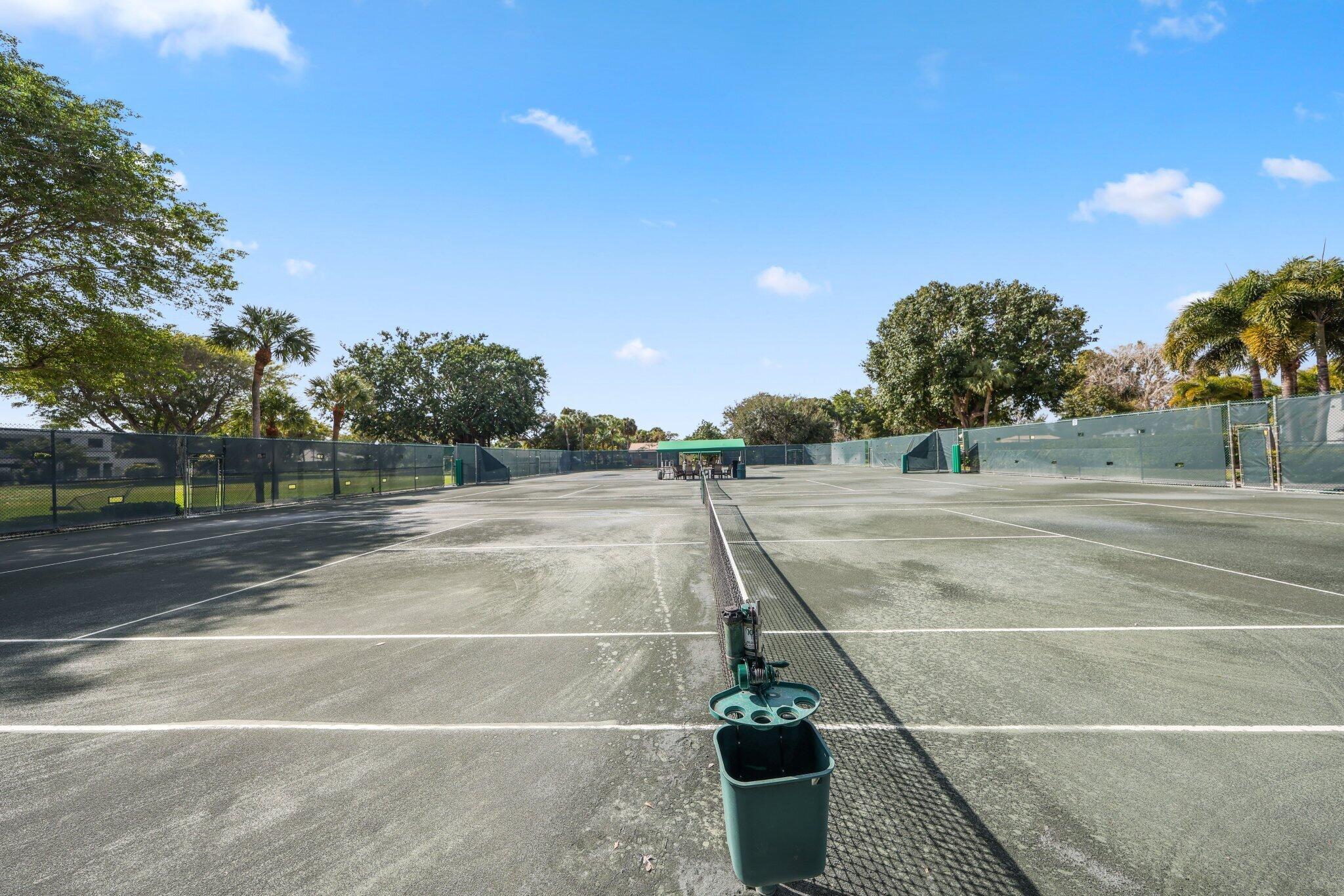 BOCA RATON BATH & TENNIS - Residential