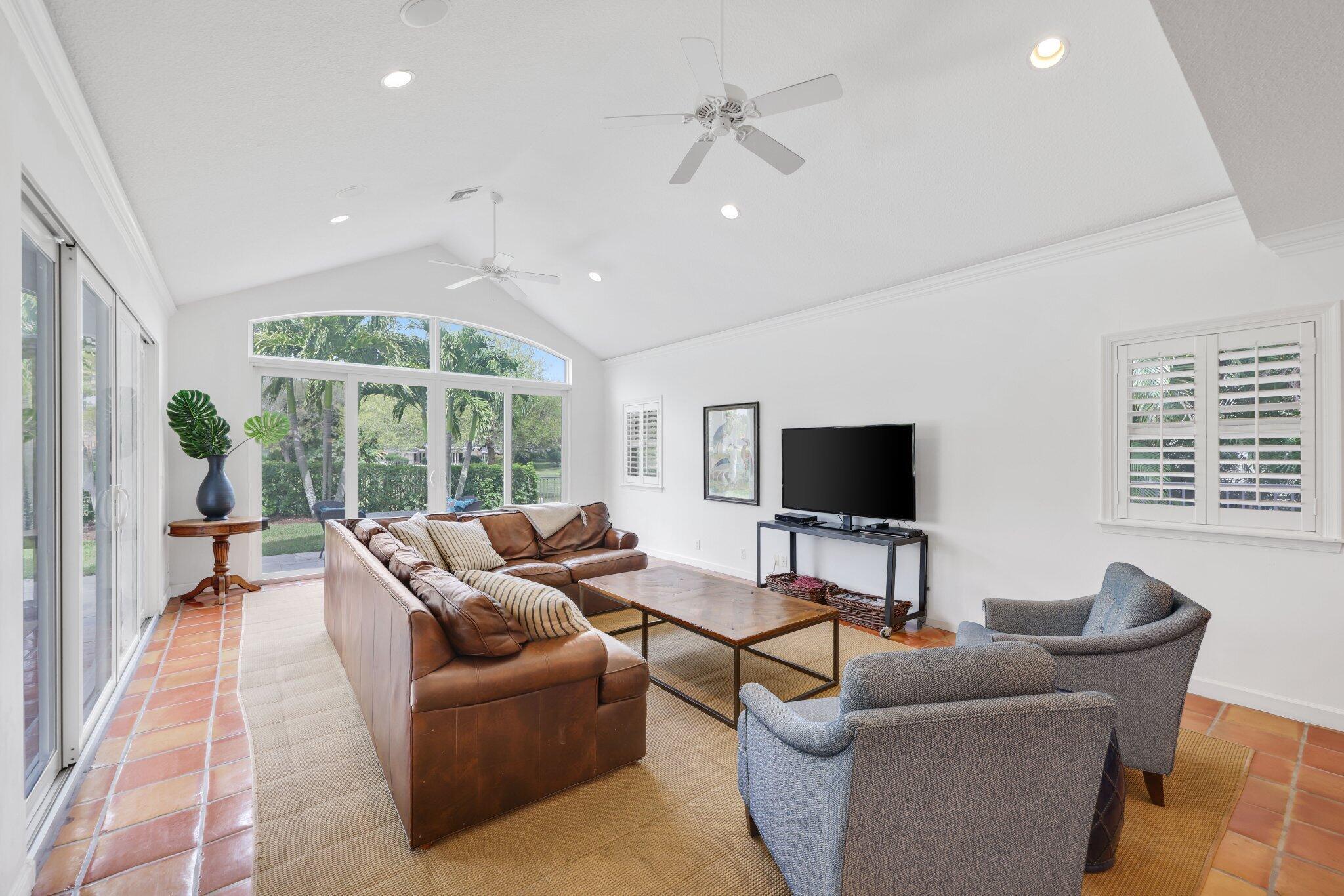 BOCA RATON BATH & TENNIS - Residential