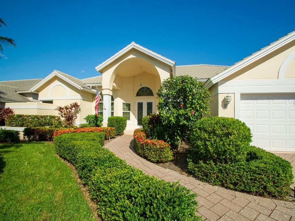 Photo of 10320 Inverness Way, Port Saint Lucie, FL 34986 (MLS # R10930570)