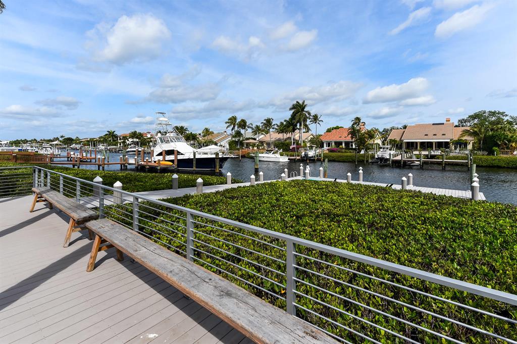 ADMIRALS COVE PAR C - Residential