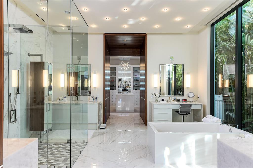 ADMIRALS COVE PAR C - Residential