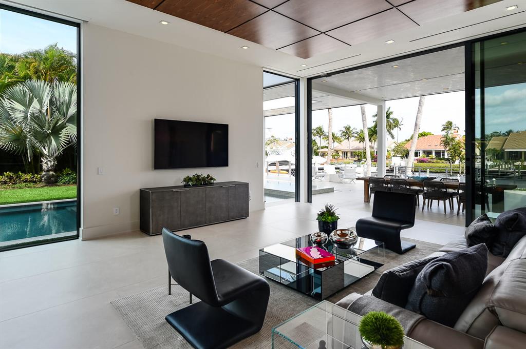 ADMIRALS COVE PAR C - Residential