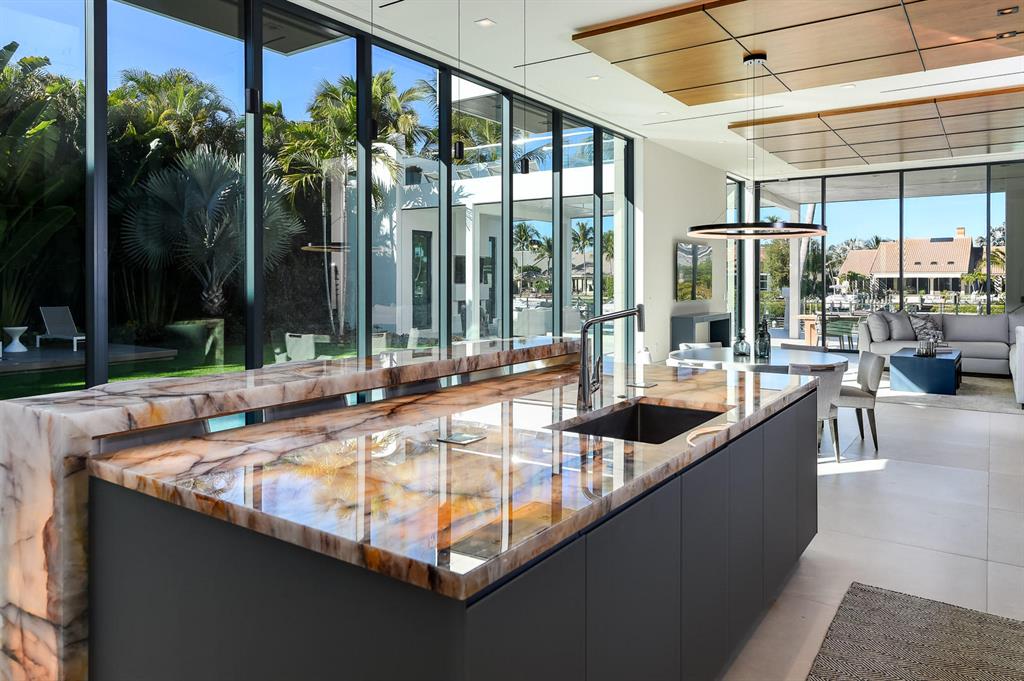 ADMIRALS COVE PAR C - Residential