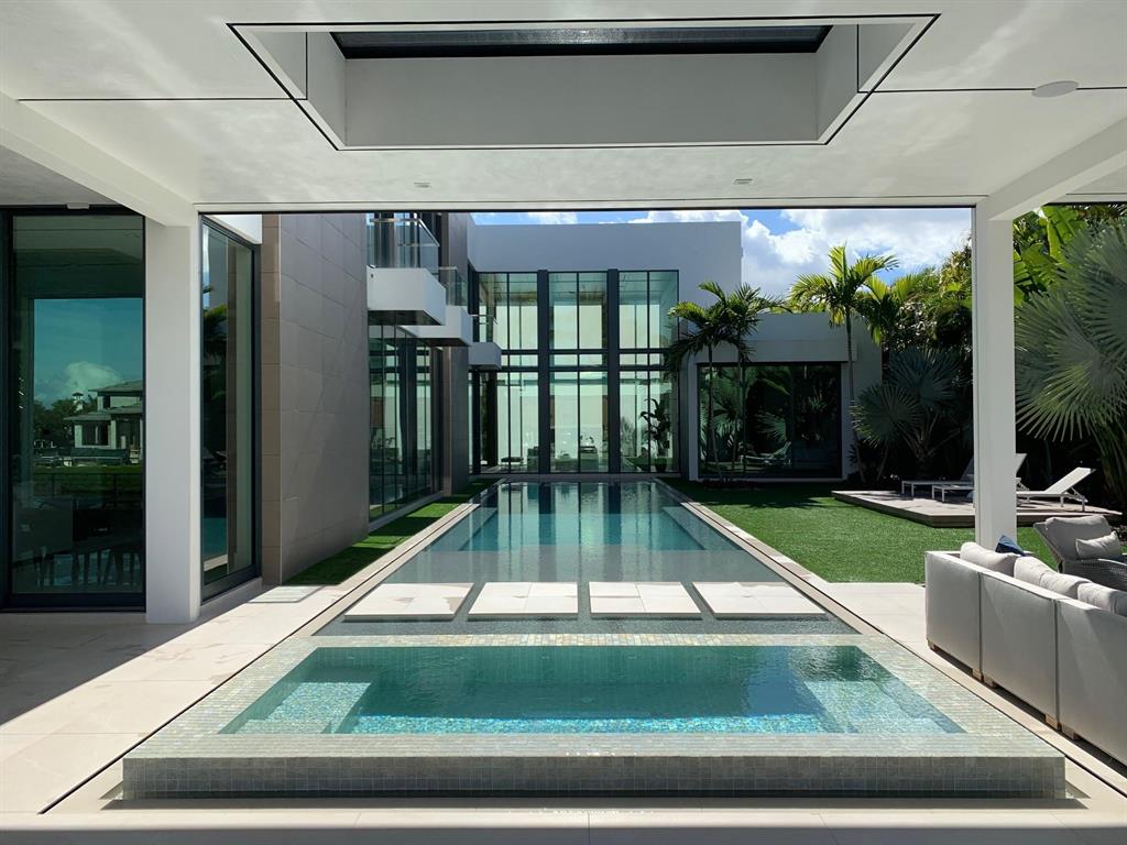 ADMIRALS COVE PAR C - Residential