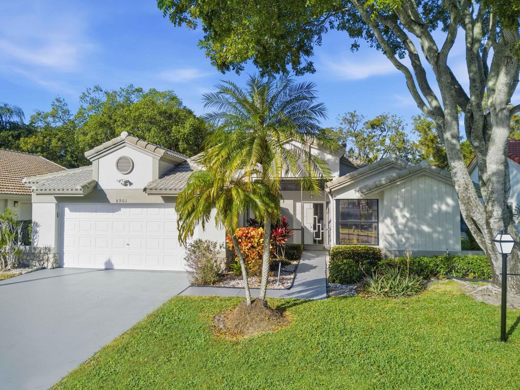 Photo of 8901 Boatswain Drive, Boynton Beach, FL 33436 (MLS # R11163490)