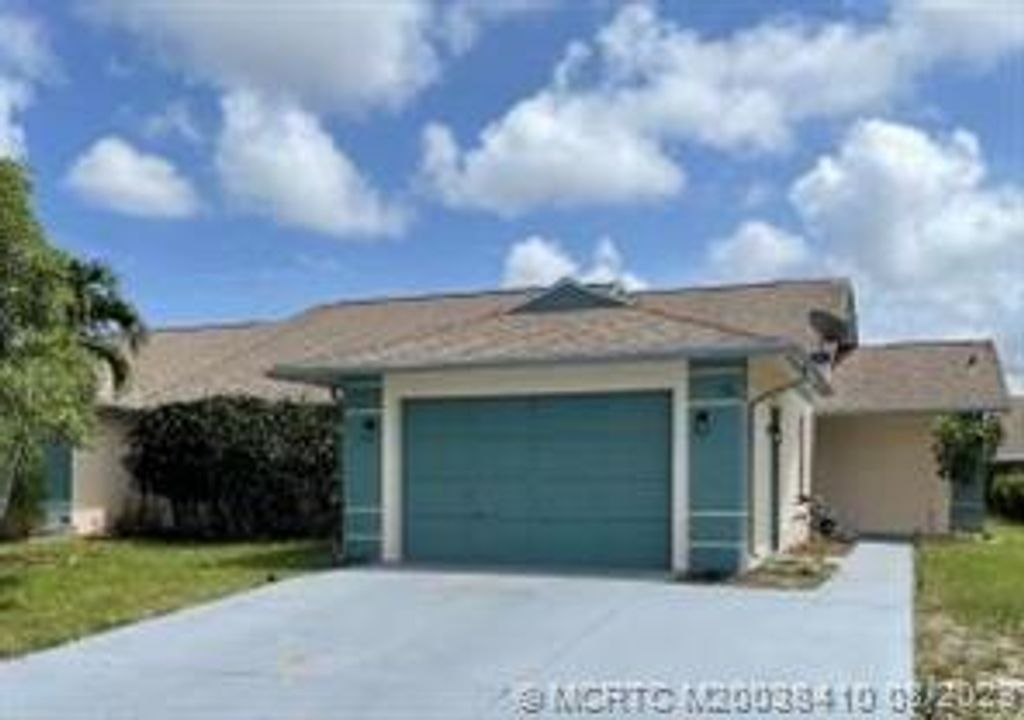 Photo of 76 Superior Way, Stuart, FL 34997 (MLS # R10872291)