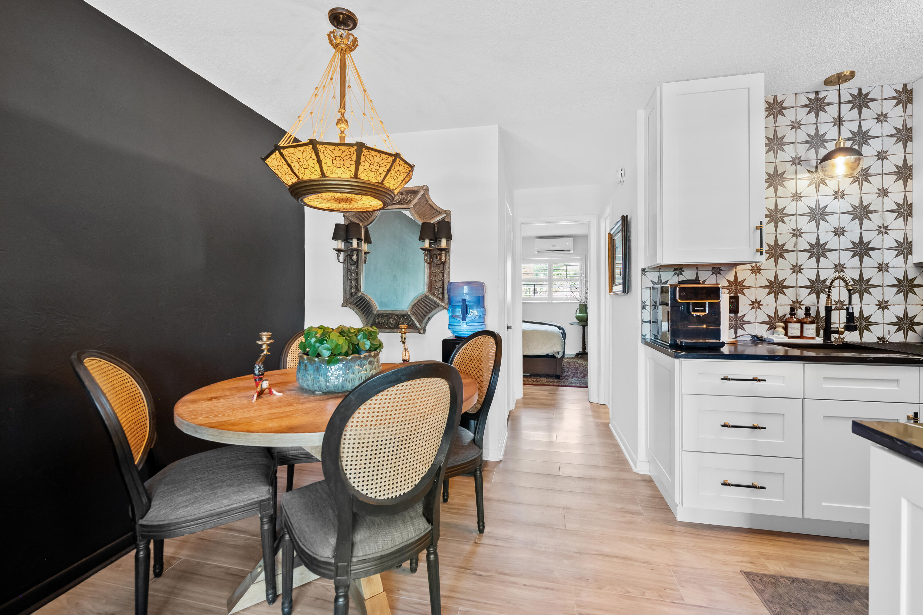 View photos, virtual tours, details... 401 N J Street 11
