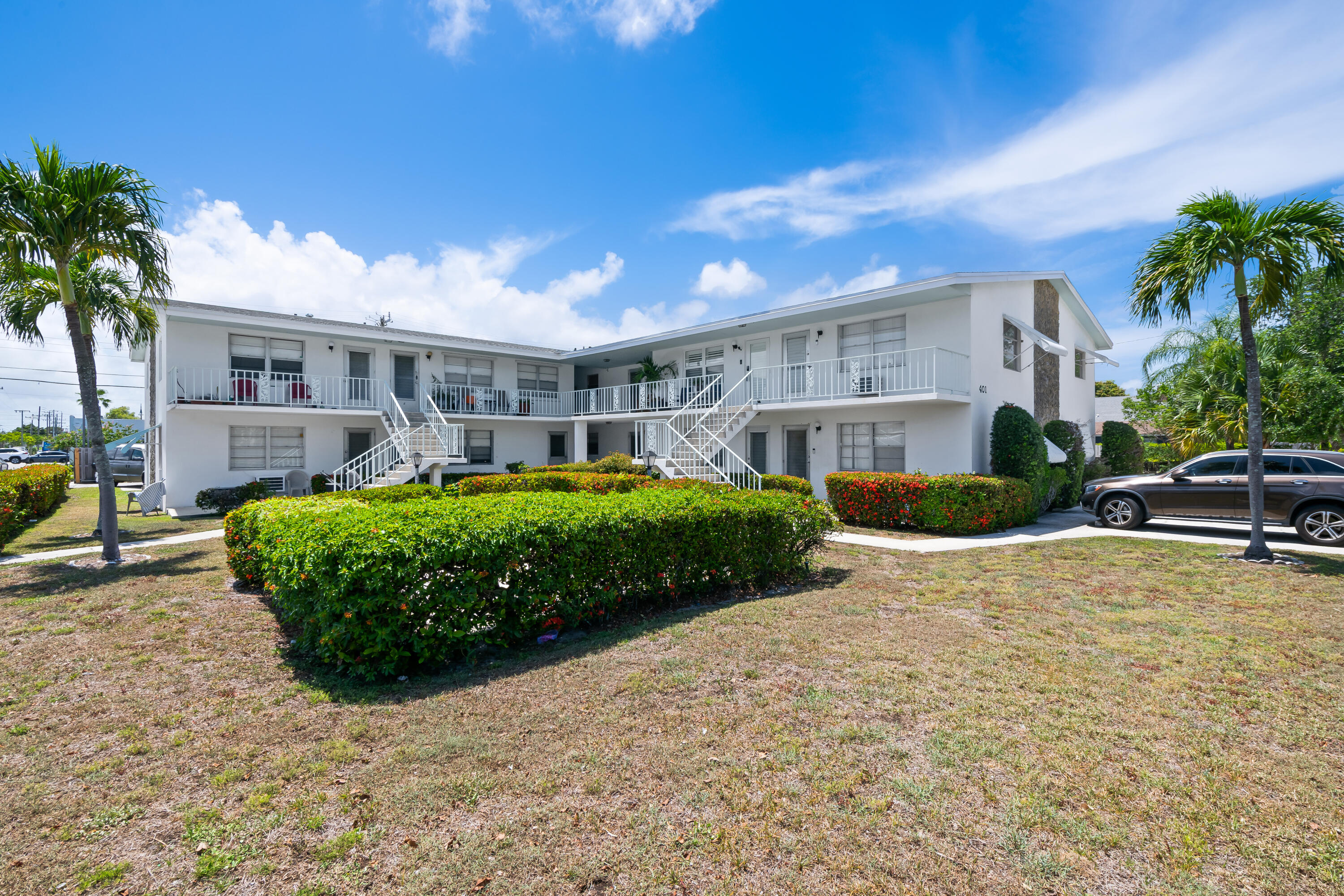 HOVIANNA APTS CONDO - Residential