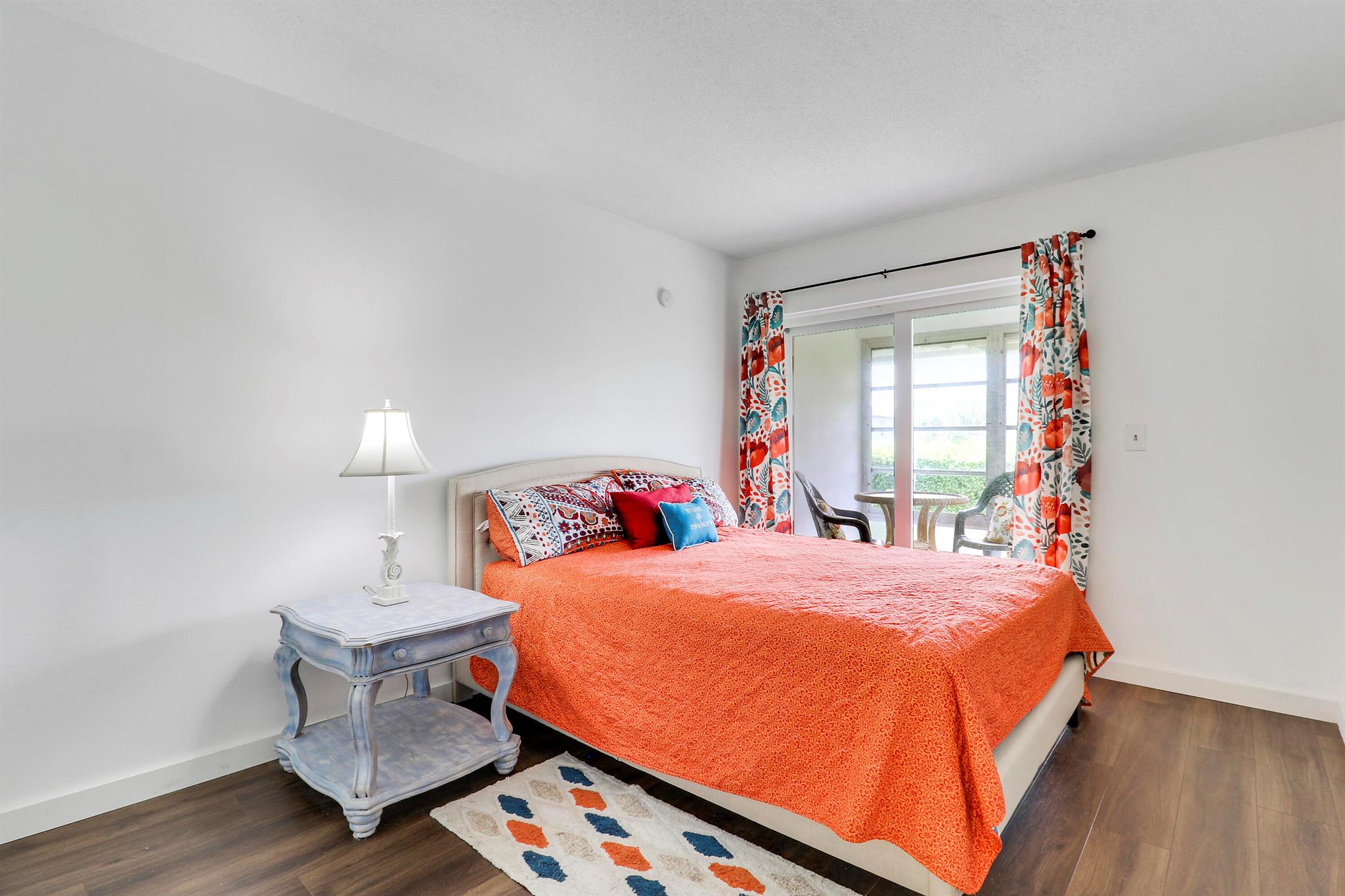 CEDAR POINTE CONDO - Residential Lease