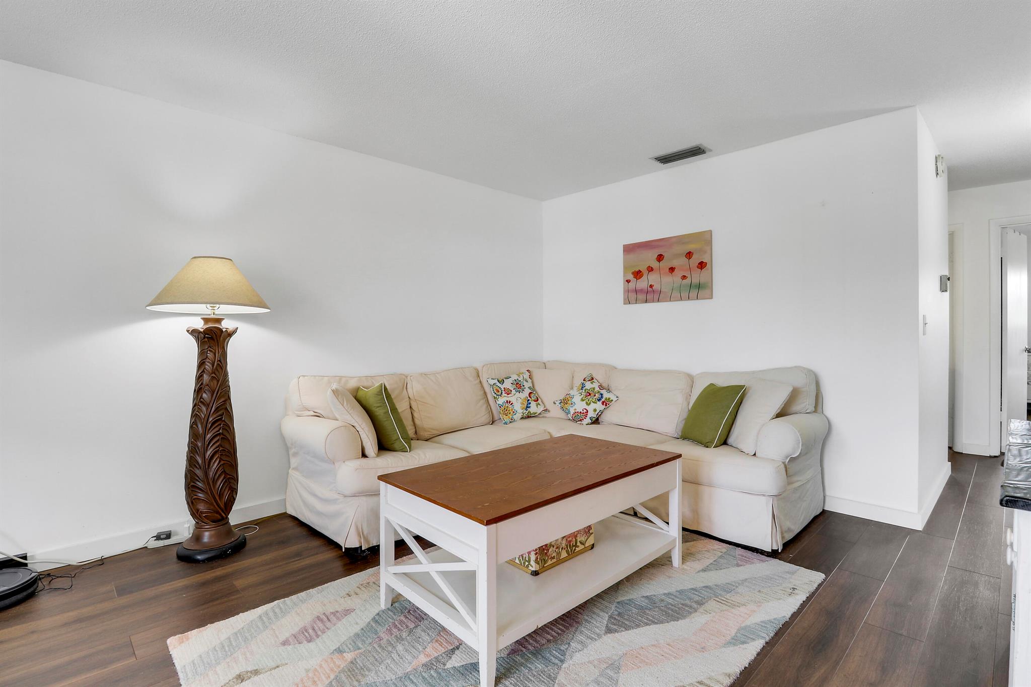 CEDAR POINTE CONDO - Residential Lease