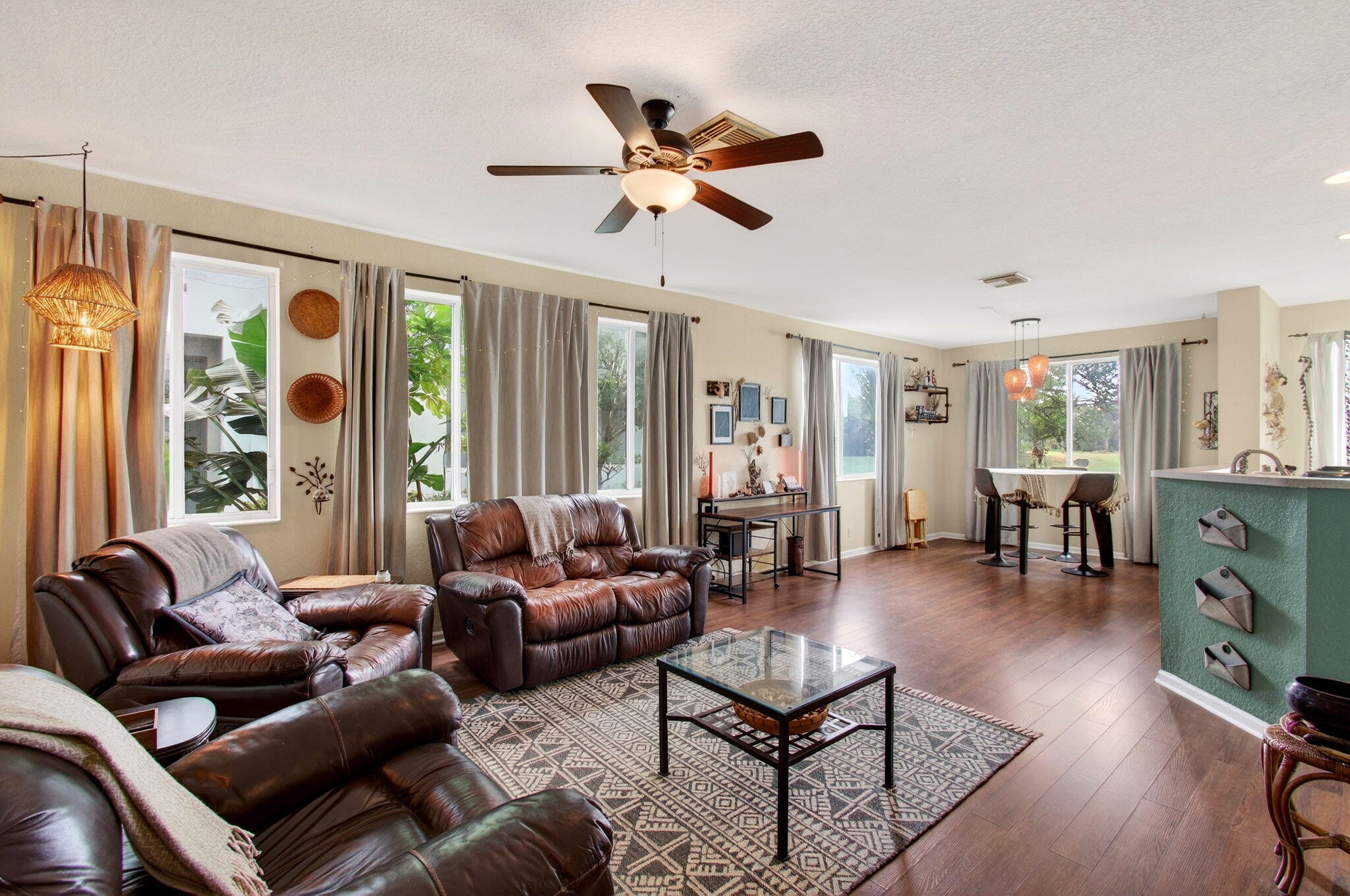 THOUSAND OAKS - Residential