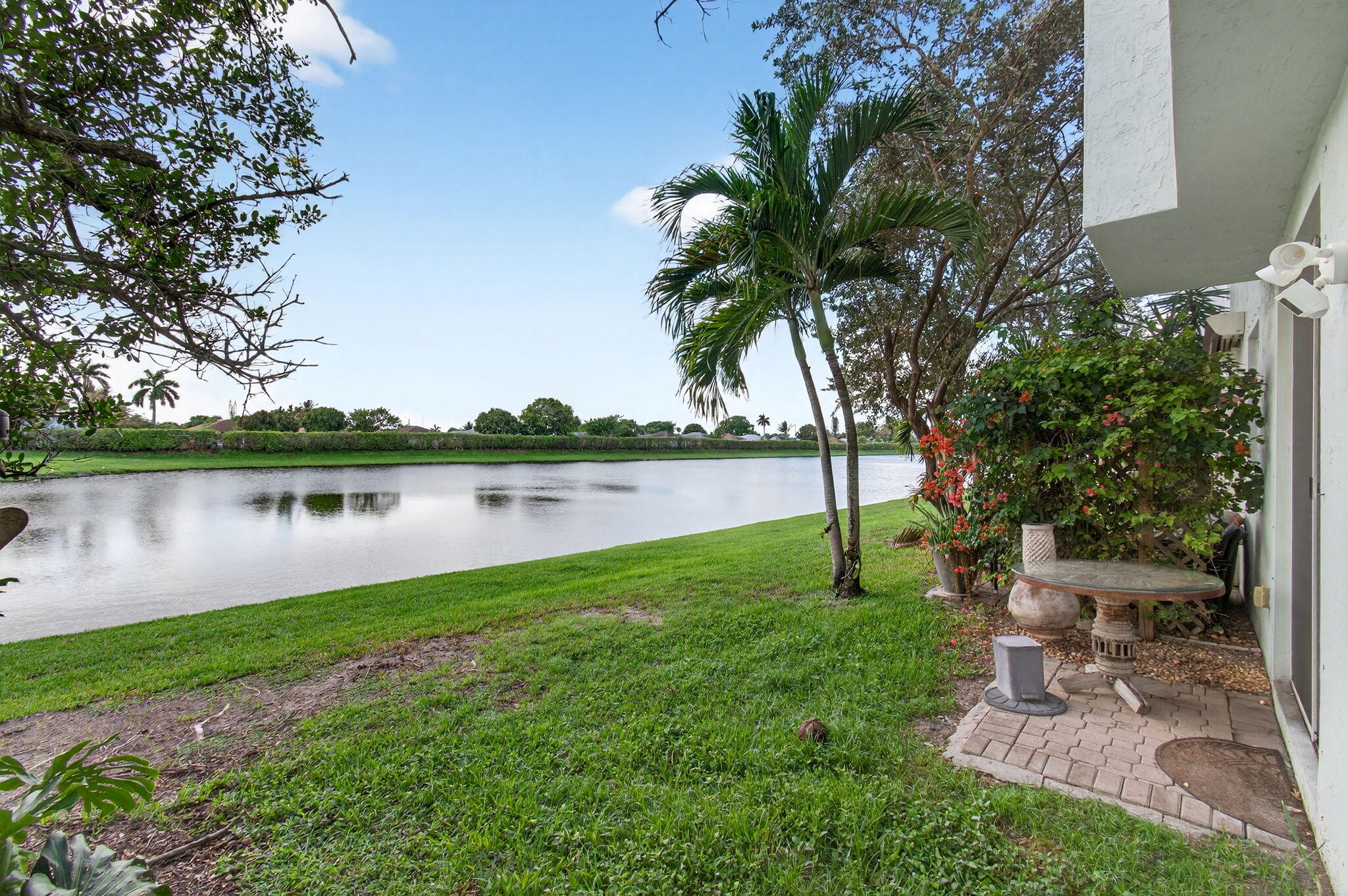 THOUSAND OAKS - Residential