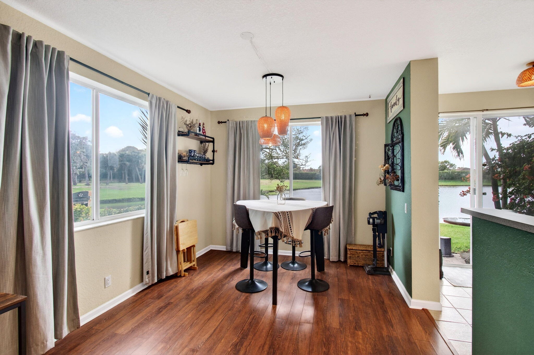 THOUSAND OAKS - Residential